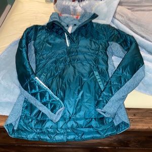 Lululemon What The Fluff Pullover size 12 emerald green